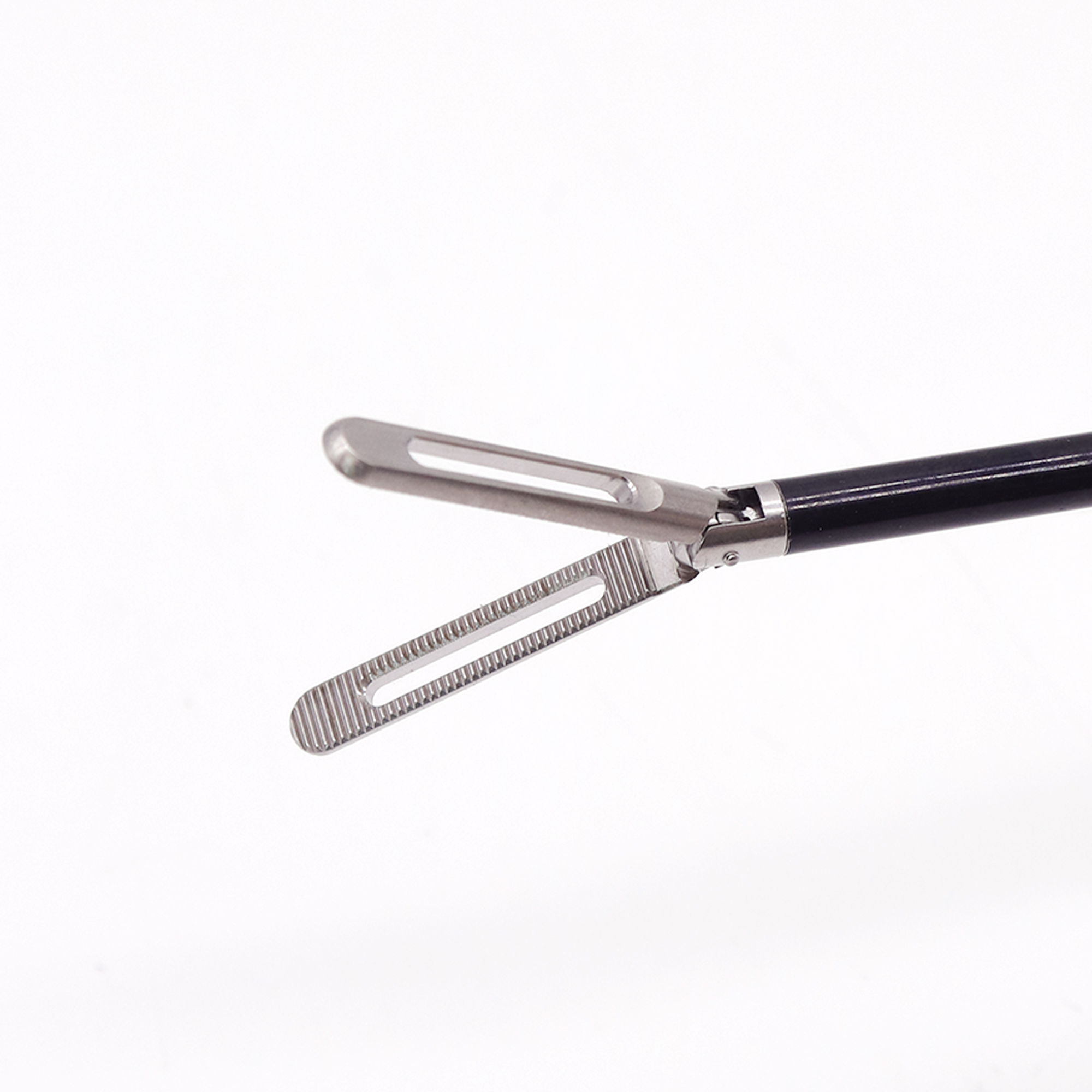 Smooth Steel Wanhe 5mm Reusable Laparoscopic Atraumatic Forceps with CE Certification