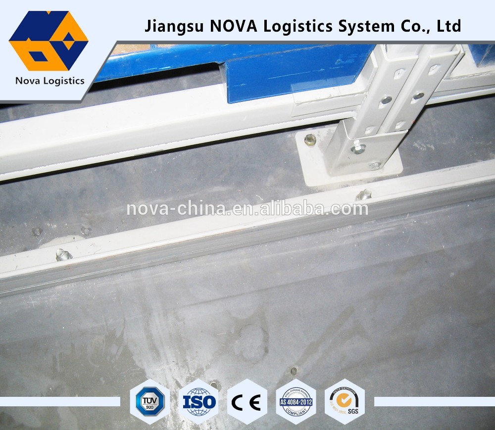 Heavy Duty Narrow Aisle Warehouse Pallet Racking System Easily Accessible