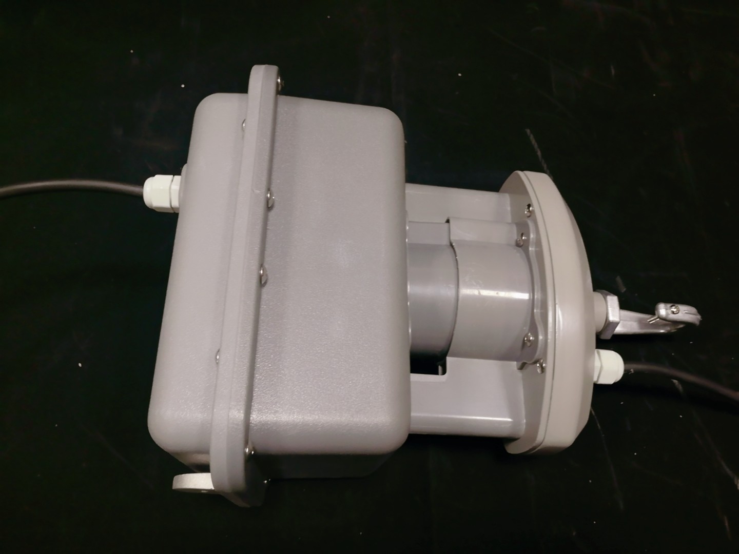 8Kg Gymnasium Remote High Bay Light Lifter AC 100 To 240V