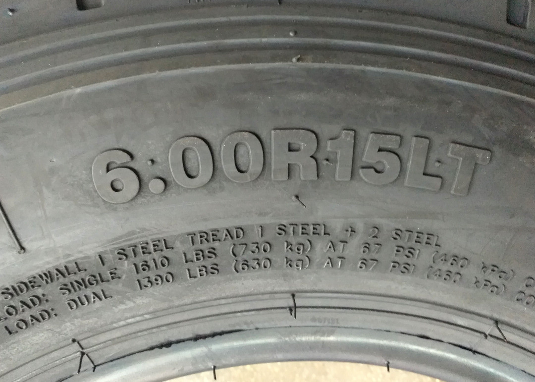 LT / ULT All Steel Radial Tires 6.00R15LT Size Excellent Grip Performance