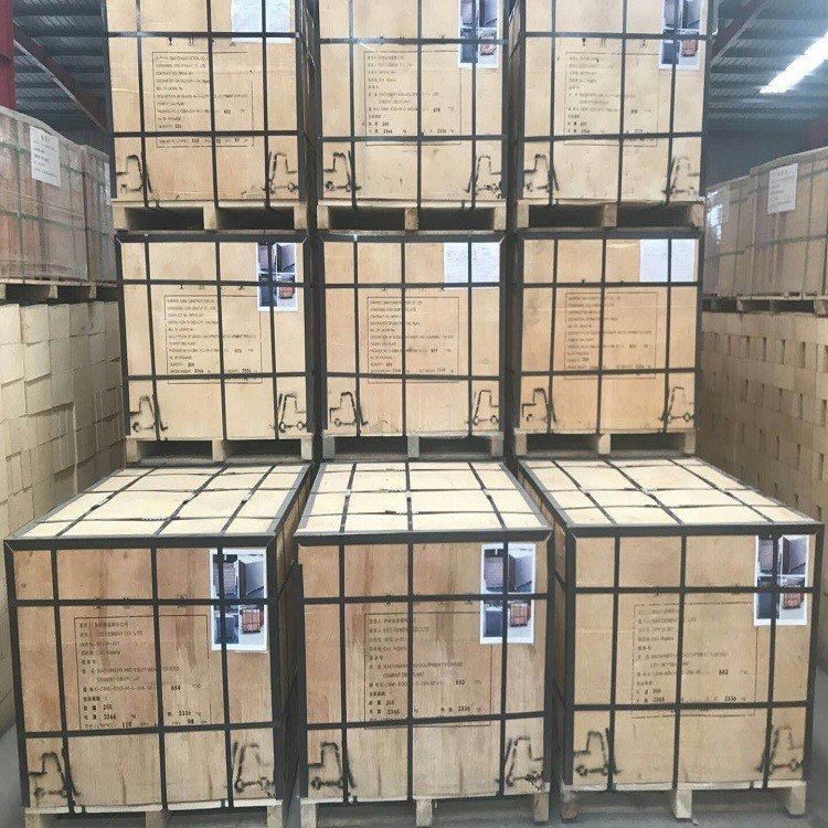 Common Kiln Refractory Bricks , Phosphate Bonded High Alumina Bricks Heat Resistant