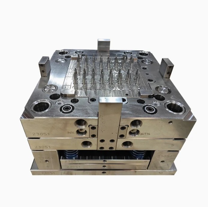Custom High Precision Plastic Injection Mold For Medical Centrifugation Tube