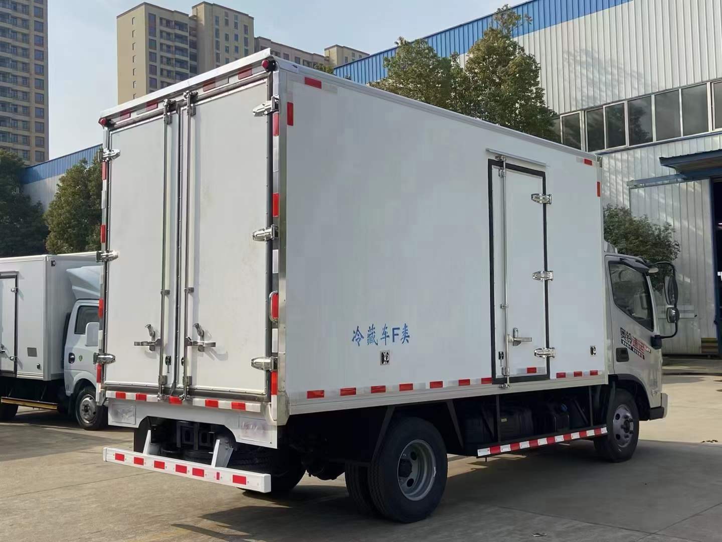 Foton Refrigerated Truck For Fresh Live Fish And Frozen Products Custom's Requirement