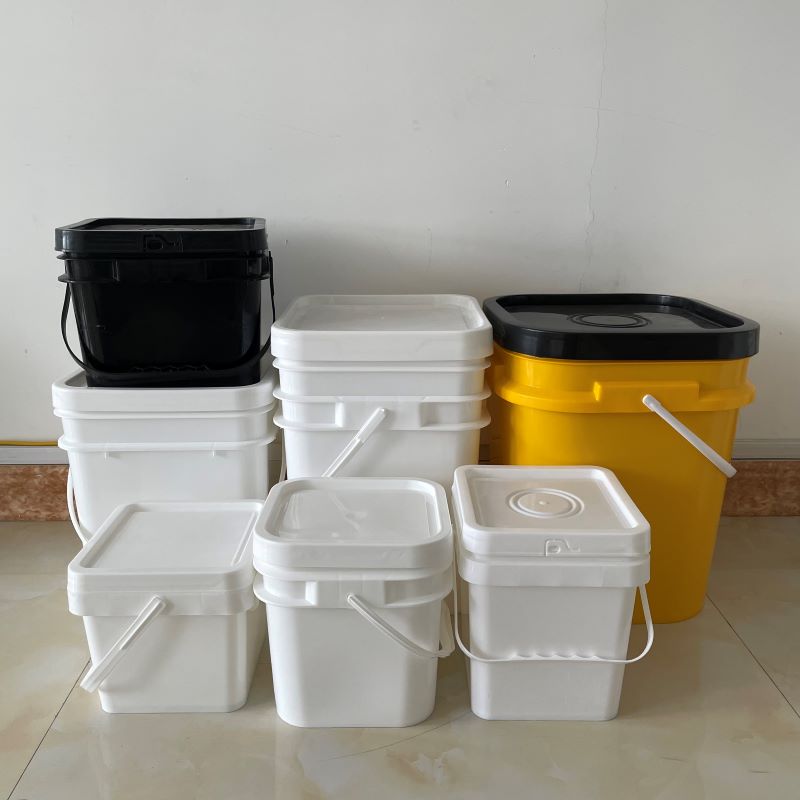 Customize Square Plastic Container for Chemical Storage and Transportation