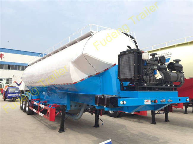 Vertical Type Three Axles Bulk Powder Semi Tanker Trailer , Dry Van Trailer With Blower