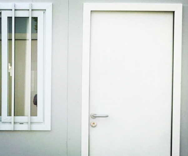 Cerulean Novel Shipping Container Mobile Home Stable With Double - Glazing Window