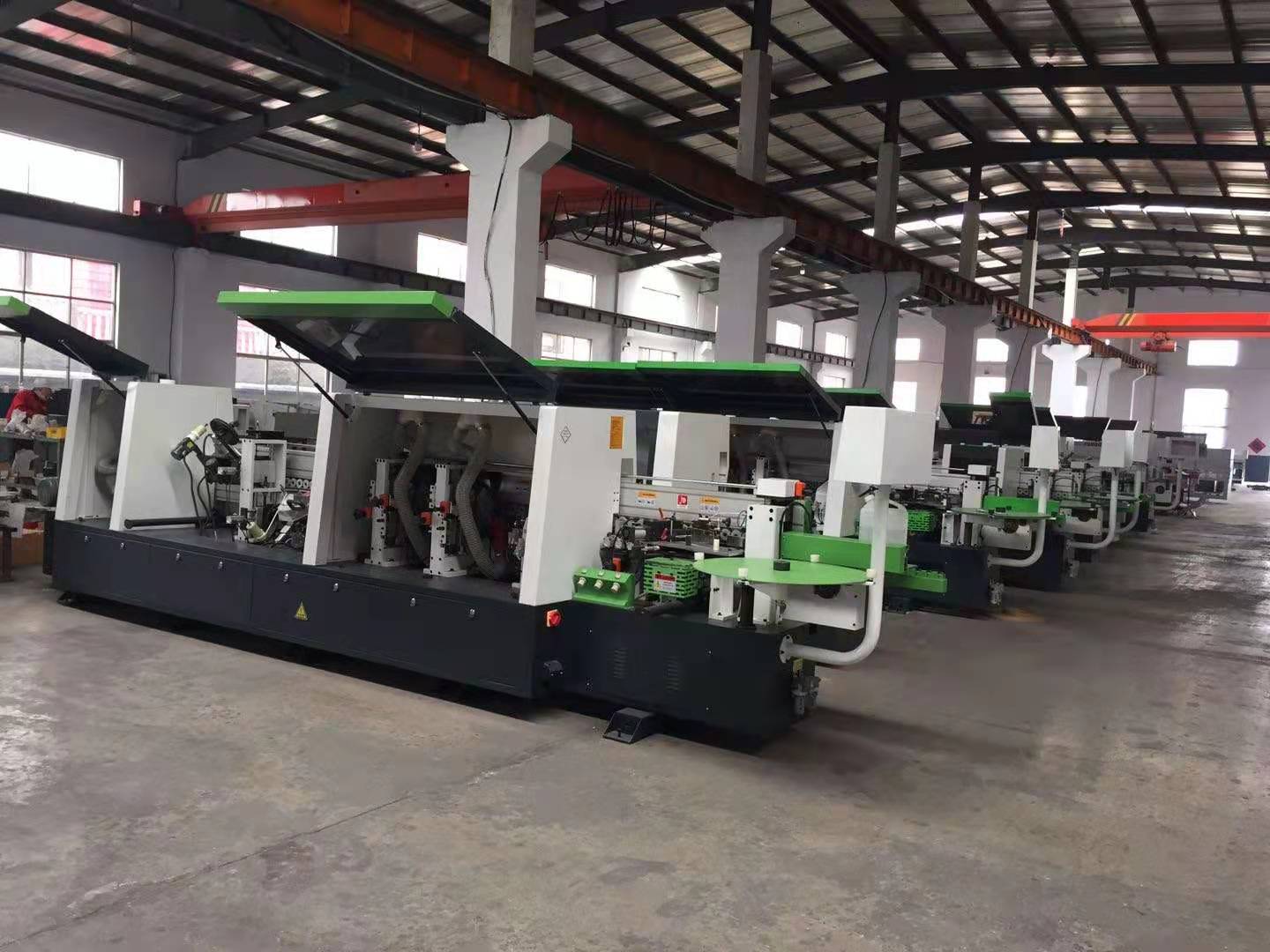 SKY390 Woodworking Machine Automatic Edge Banding Machine with Fine Trimming 0.6Mpa
