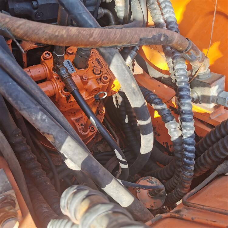 2020 Used Doosan DH150W Wheeled Excavator with ORIGINAL Hydraulic Cylinder from Korea