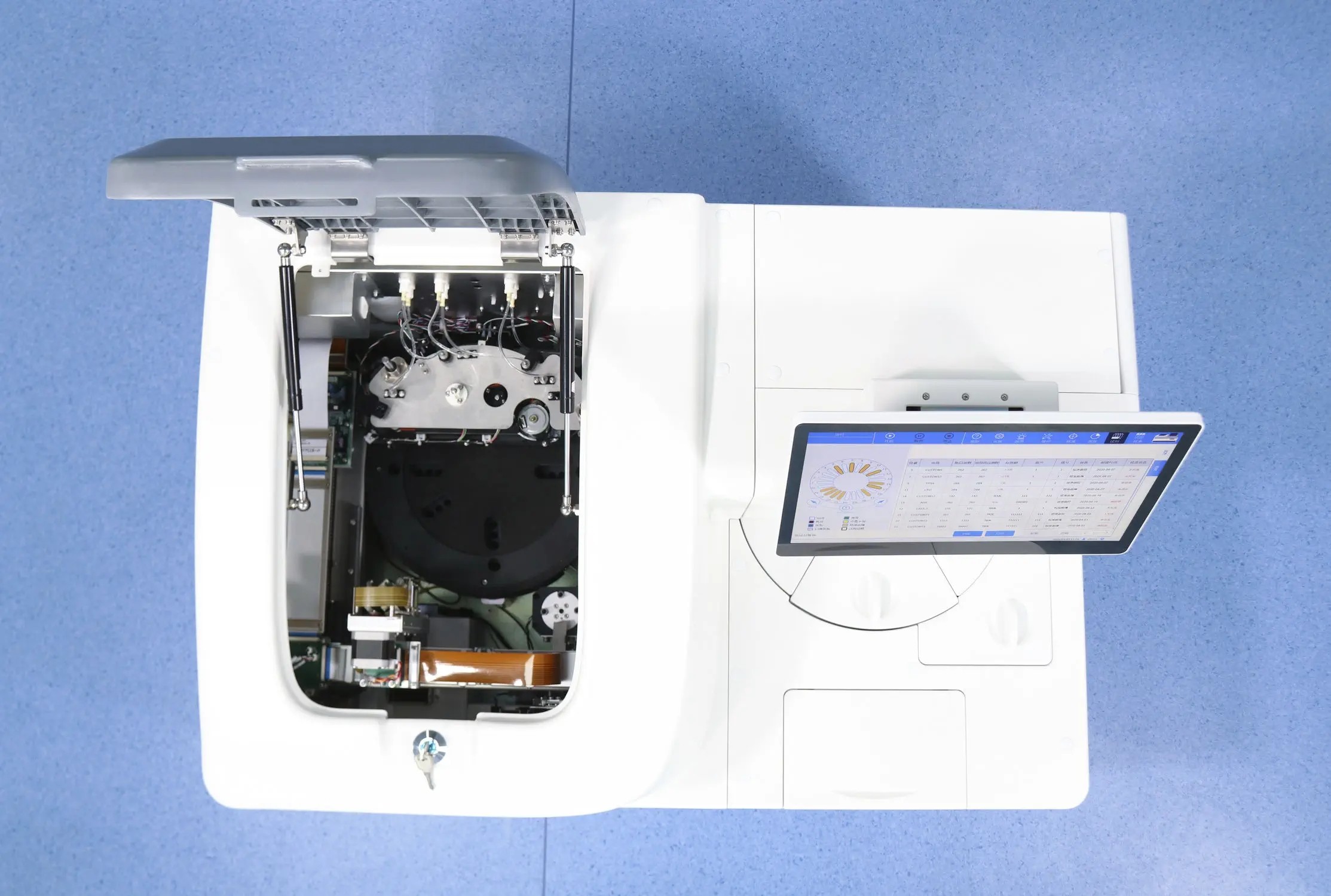 25 Reagent Positions Blood Chemistry Analyzer Fully Automated Immunoassay Analyzer Of 220T/H In AP Platform
