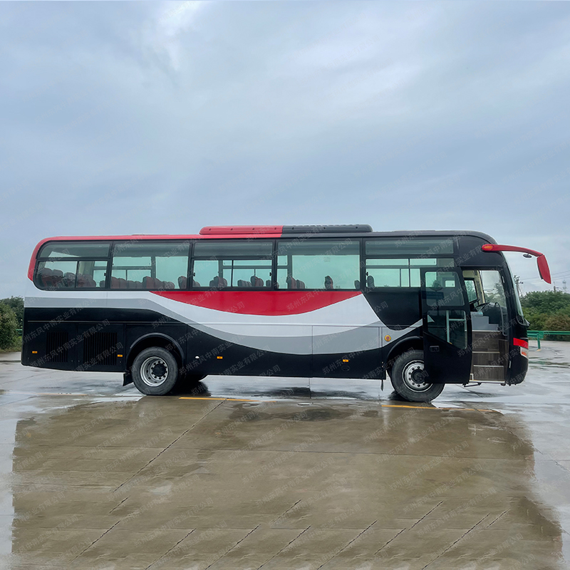 Used Yu tong 53 Seats Diesel Buses in Ghana Luxury Coaches with AC Equipped and Offer