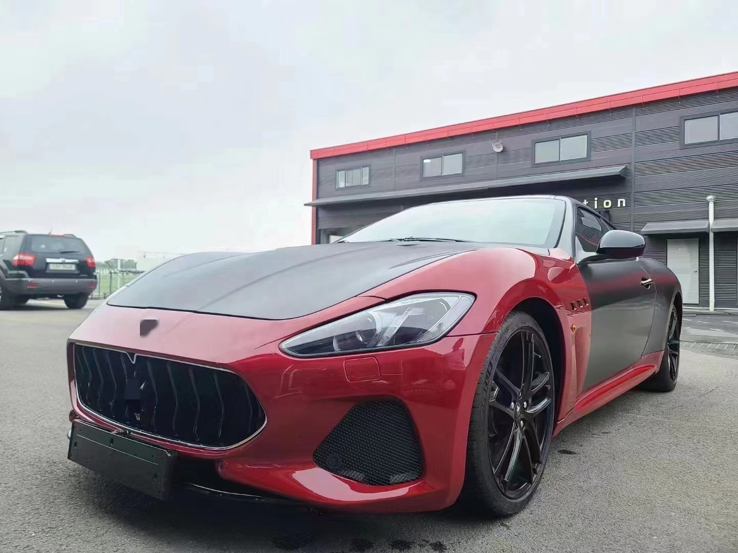 Upgrade Your Granturismo'S Look With Our Front Bumper And Grille Kit Oe No. 980145003