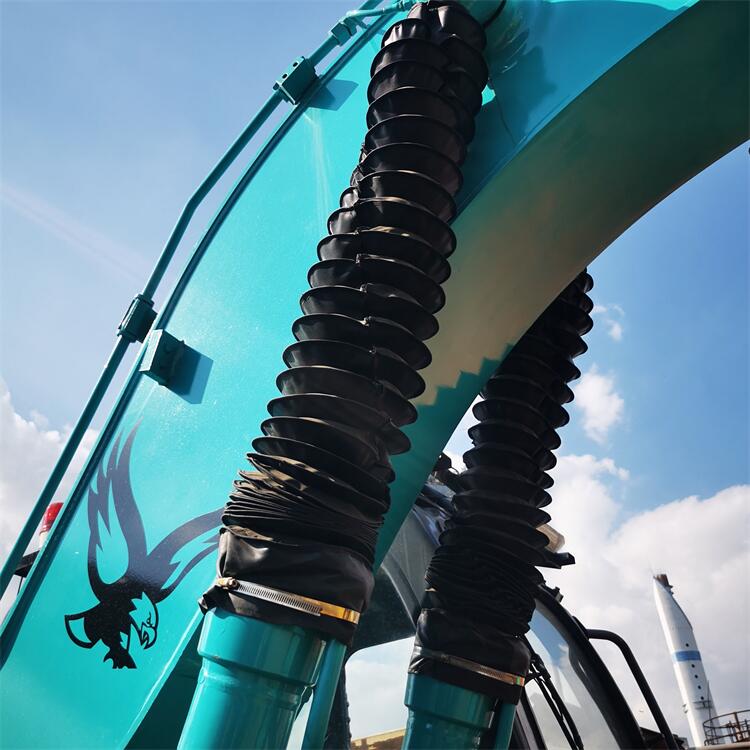 Kobelco SK140 Crawler Excavator with 2600 Working Hours and 13200KG Operating Weight