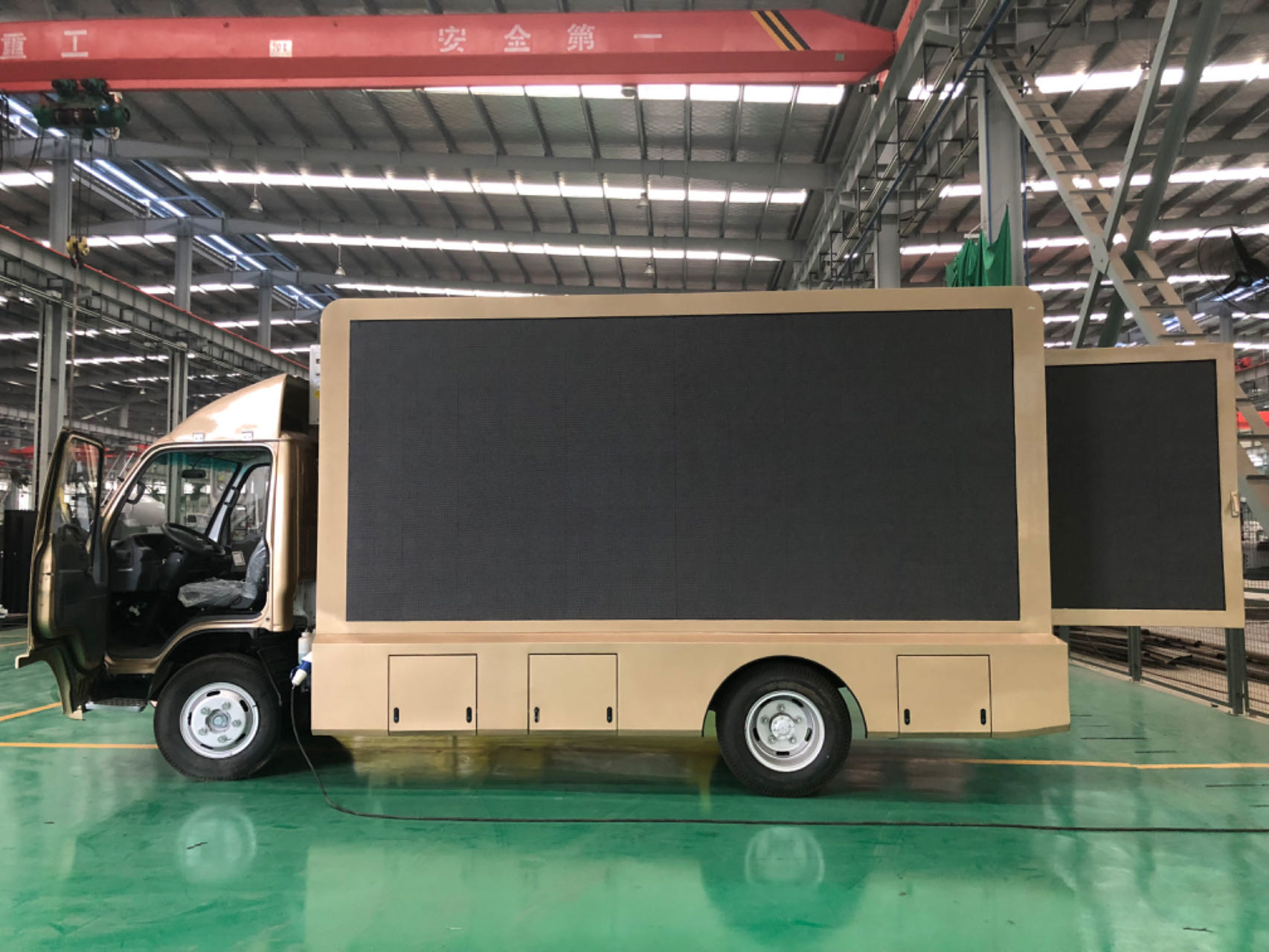 Waterproof Full Color P3 P4 Screen Mobile Advertising Truck Outdoor Led Display Stage Truck