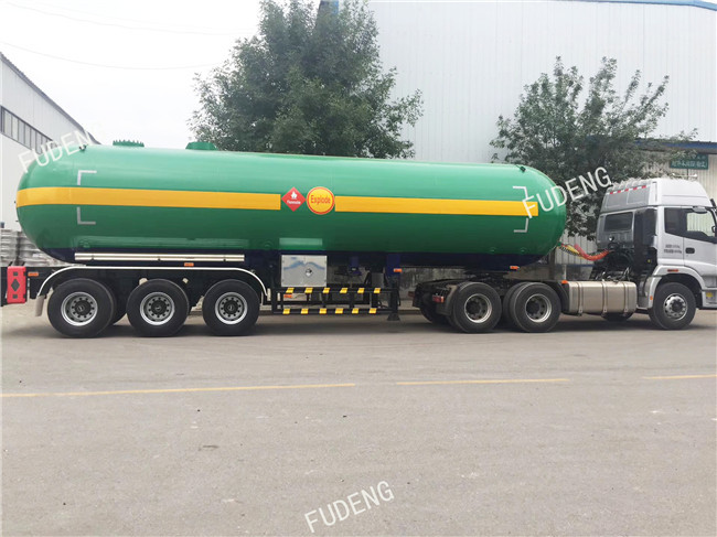 Fudeng 3 Axles Max 25Tons / 60m3 / 60000Liters Lpg Propane Tanker , LPG Transport Trailer