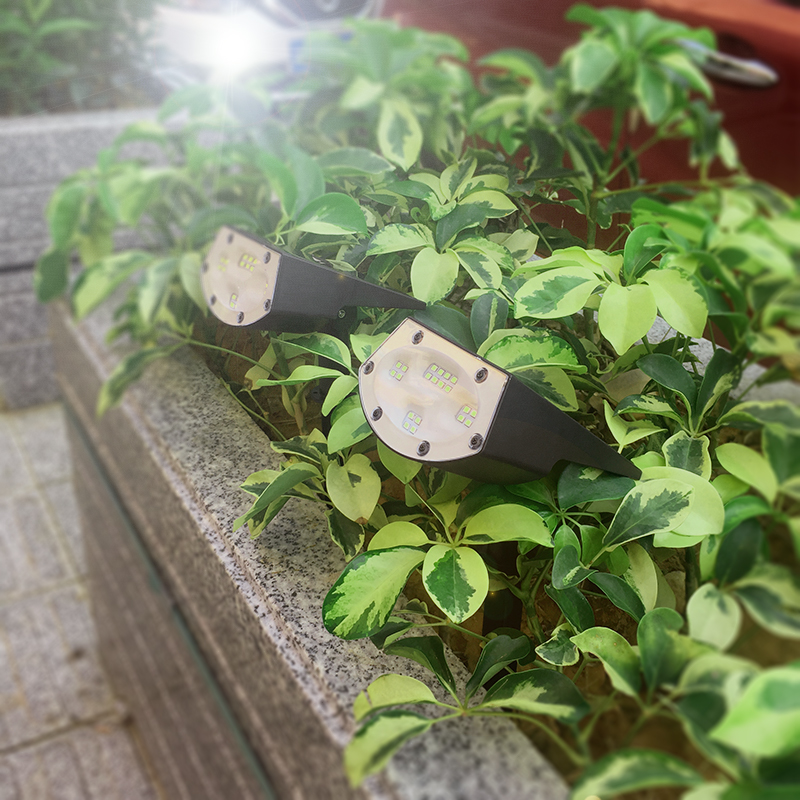 Garden 28CM 3.7V 2200mah High LED Solar Landscape Spotlights