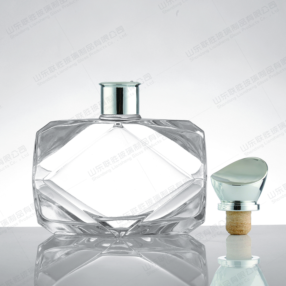 375ml 500ml Vodka Clear Glass Bottle 250ml tequila bottle for Wine Body Material Glass