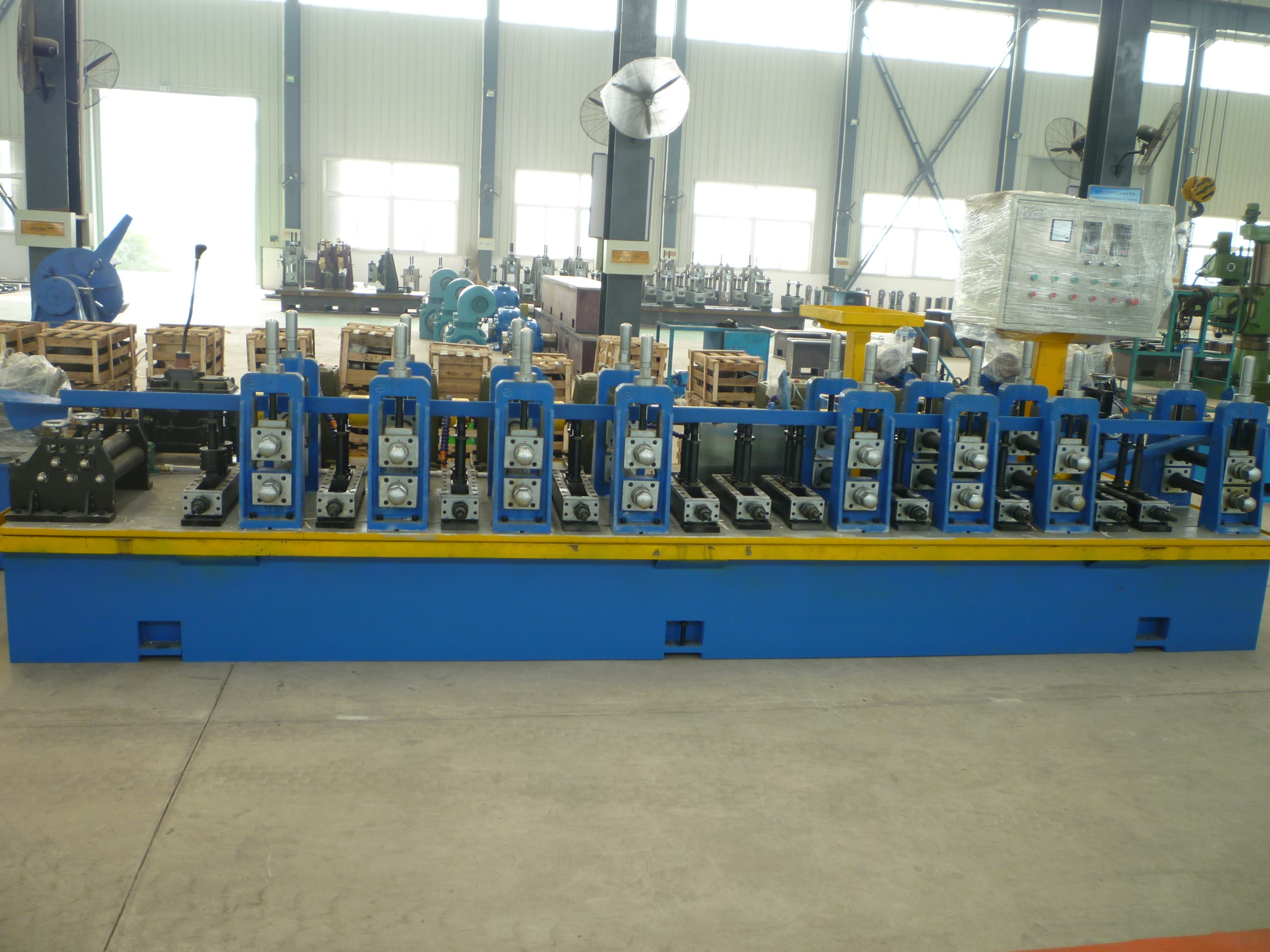 Metal Steel Pipe Making 3mm Erw Tube Mill Machine Cold Flying Saw