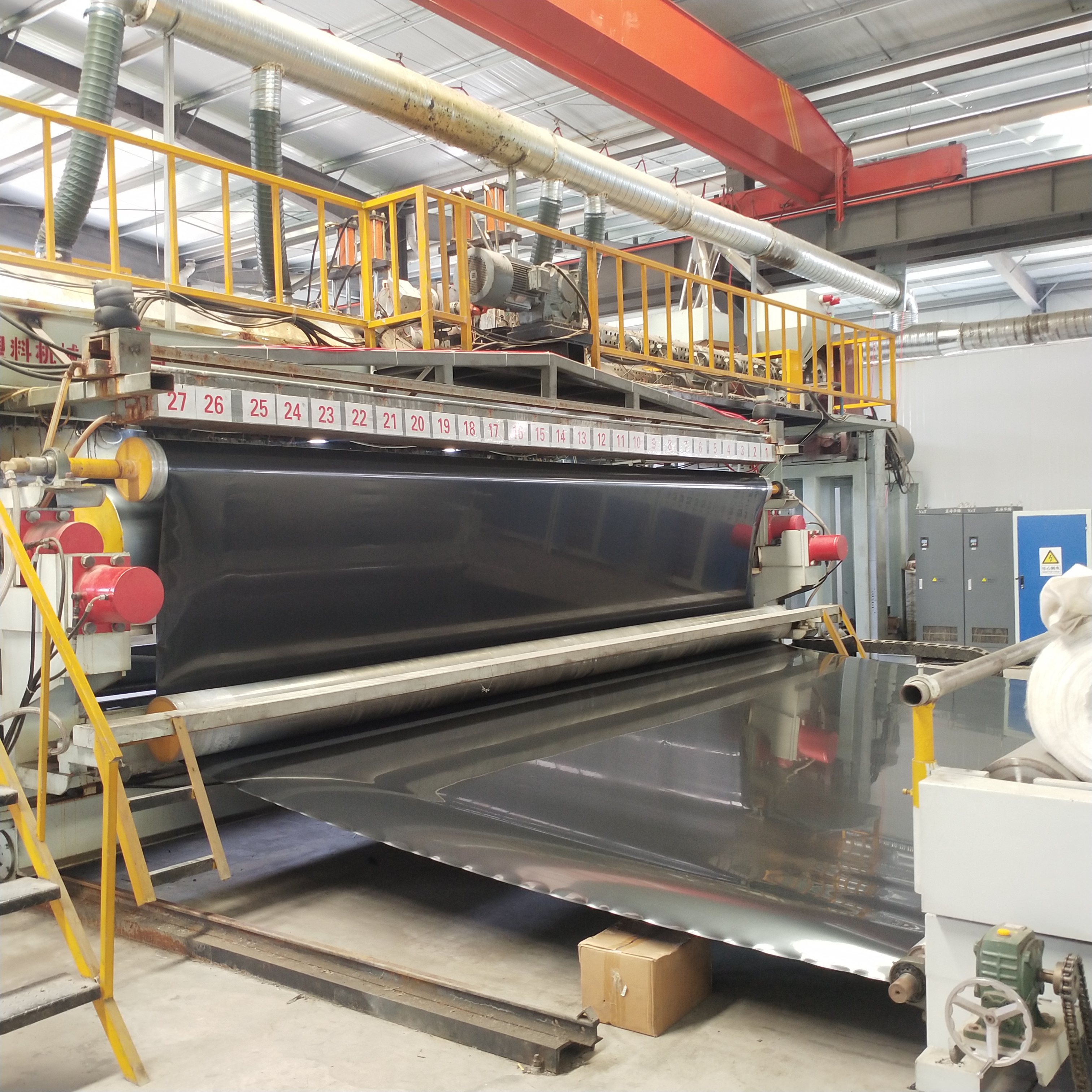 Smooth or Textured Surface HDPE Geomembrane Pond Liner for Dam Project in South Africa