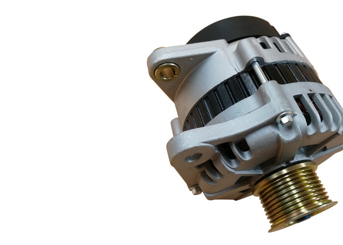 Cummins 6BT Diesel Engine Alternator C3972529 JFZ2703 / Motor Spare Parts