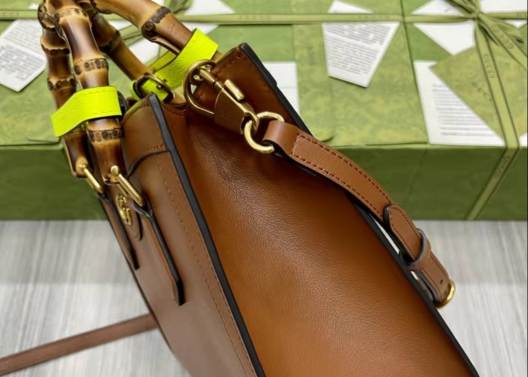 DIANA 27cm Length Bamboo Tote Bag Elegant Temperament Cross Body