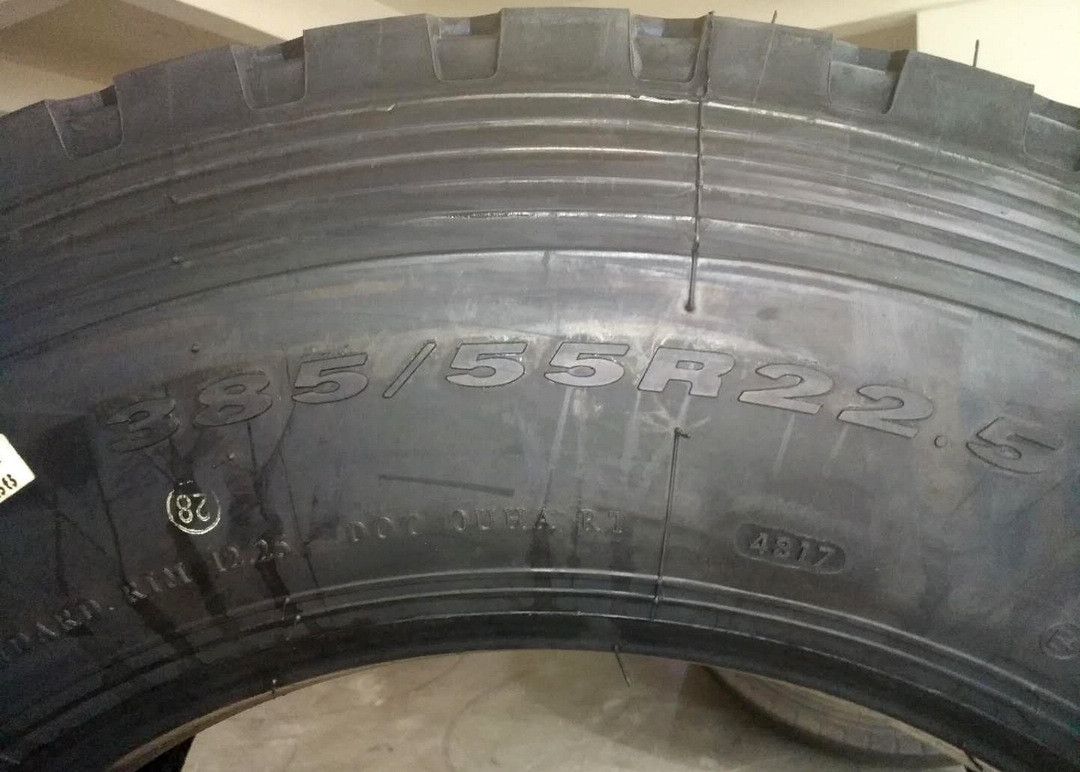385/55R22.5 Wide Base Truck Tires , Fuel Efficient Truck Tires Width >255mm