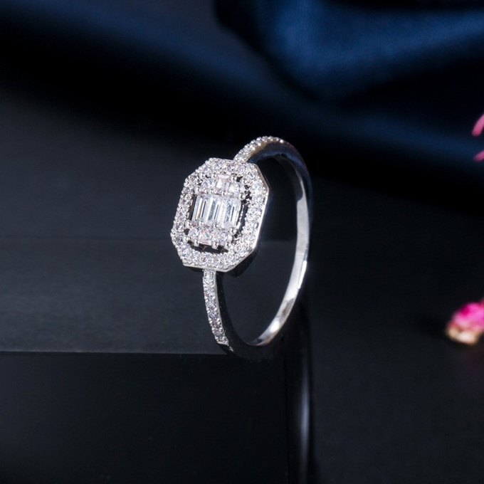 Princess Tiara Crown Sparkling Love Heart CZ Rings for Women Engagement Jewelry Square CZ Ring Jewelry