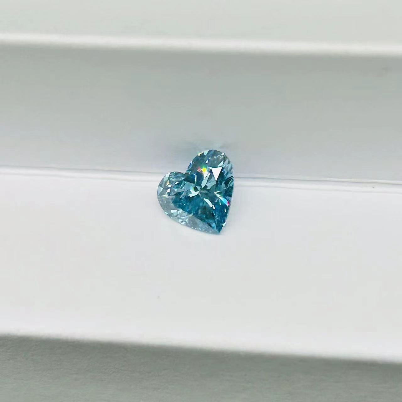 IGI Certified Fancy Intense Blue CVD Heart Shape Synthetic Diamond 100% Diamond 2ct