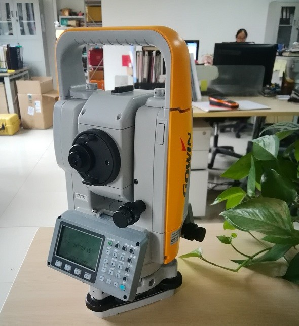 Reflectorless Distance 500m Total Station 3.0 Inch Resolving Power TKS402N