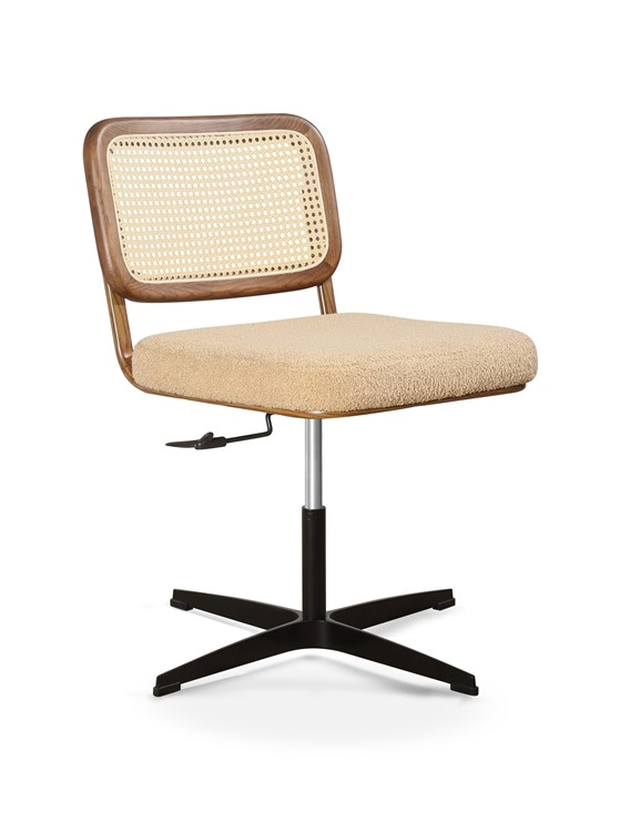 0.092CBM Wicker Rattan Desk Ergo Mesh Manager Chair 10.5kg For Staff