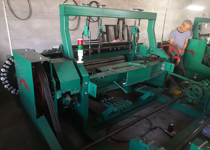 Shuttleless Stainless Steel Wire Mesh Weaving Machine For 100-2000 High Density Mesh
