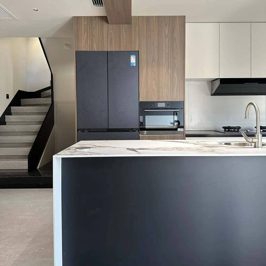 Customized Wooden Veneer And Matt Black Lacquer Modern Kitchen Cabinet Designs For Home Kitchen Cabinet