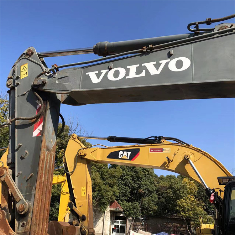 Original Design Crawler Chain Volvo EC360 Excavator in Korea with 3100 Working Hours