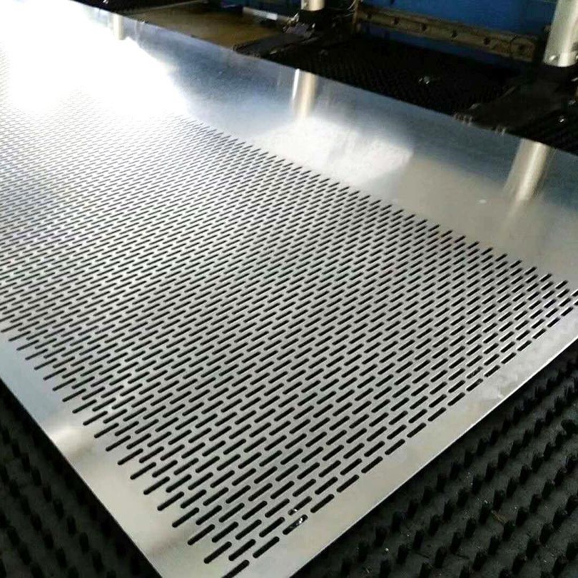 Stainless Steel / Galvanized Steel Perforated Metal Sheet Round Hole Opening Slotted Hole Square Hole Dimple Perforated Non Slip