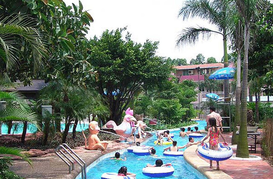 Outdoor Holiday Resorts Lazy River Water Park / Fiberglass Waterpark Equipment Customized