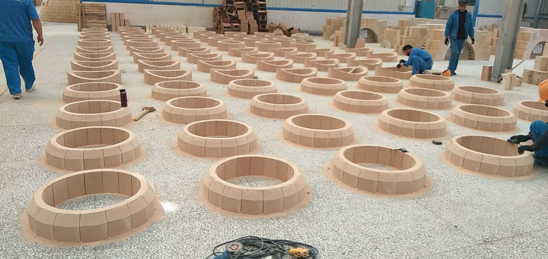 120 Mpa Crushing Stength Fireproof 2.15g Clay Refractory Brick
