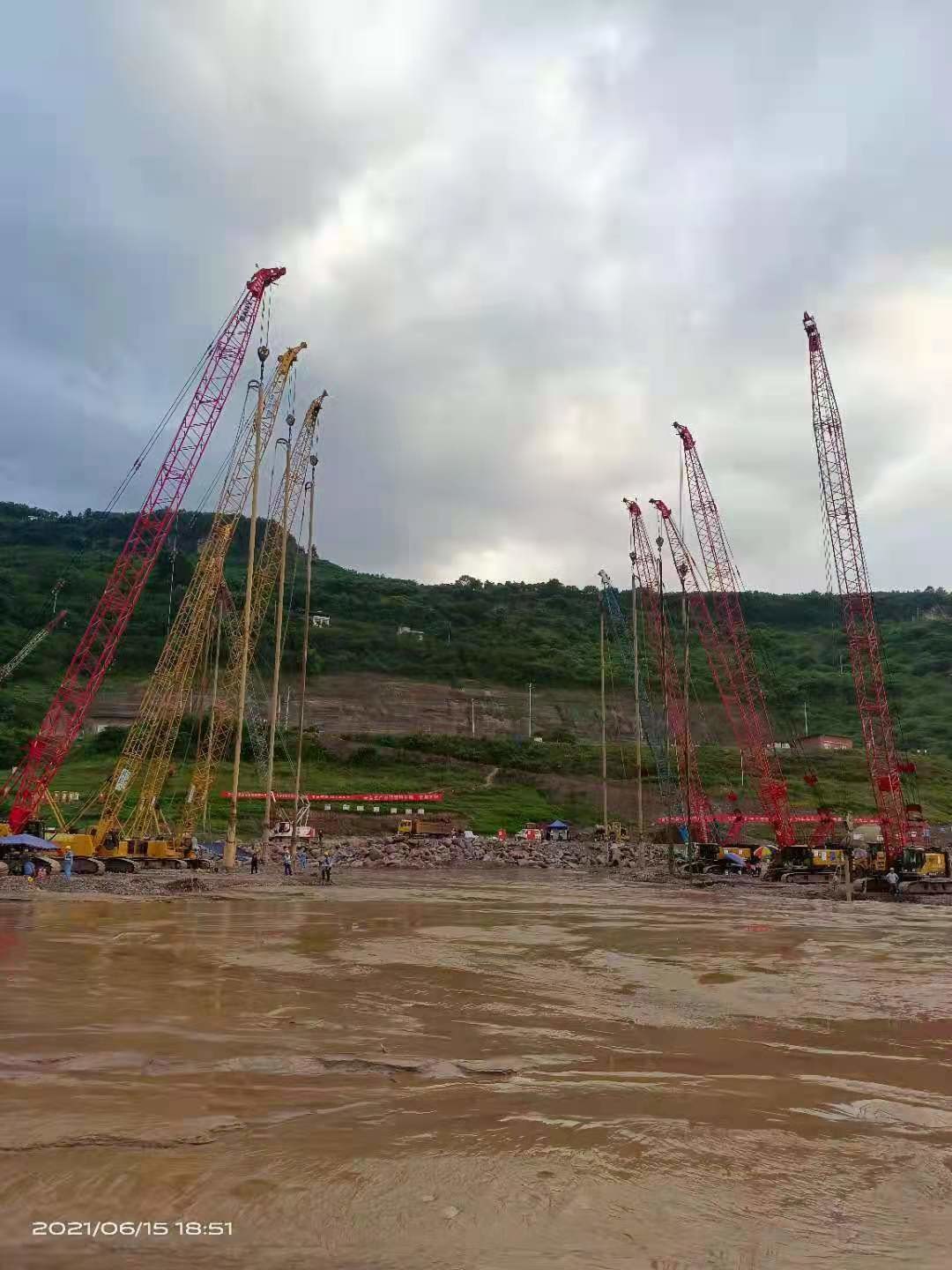 75kw Bvem Vibroflot Equipment Pile Driver Vibro Stone Column Vibroflotation Engineering 426mm