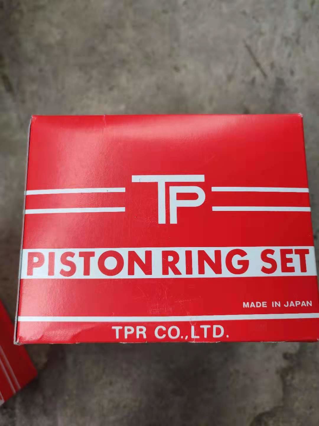 Daewoo D2366 De12t TP Piston Rings 41006 65.02503-8237