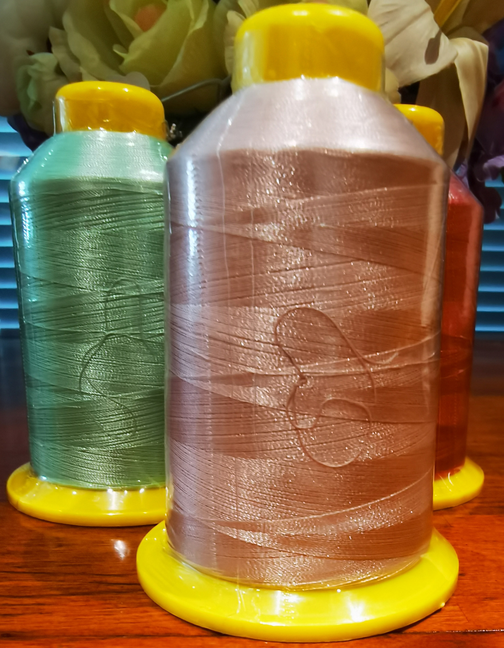 PHT Polyester High Tenacity Yarn For Sewing Customized 800 Colors