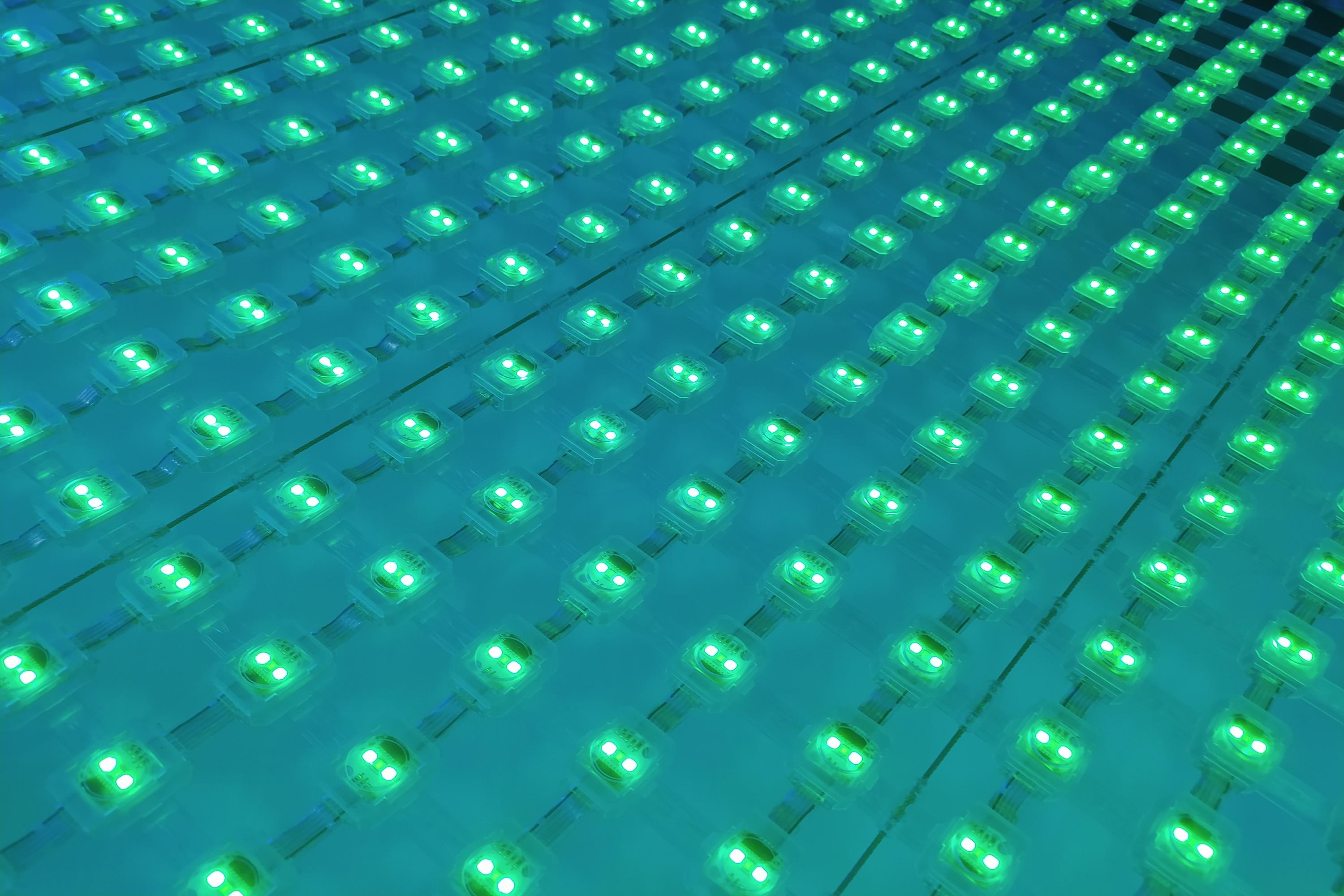 P50 P100 RGBW LED Mesh Screen For Electronic Advertising Board Shopping Mall