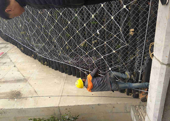 106mm Hole SS304 High Strength Wire Rope Mesh Net Plain Weave