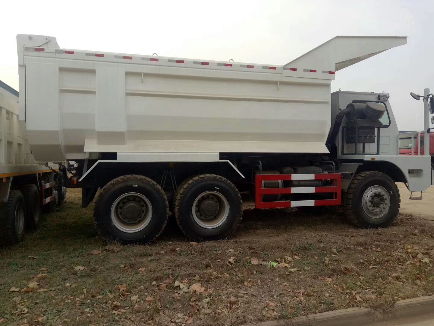 CHINA HOWO SINOTRUK 50TON MINING TRUCK PRICE