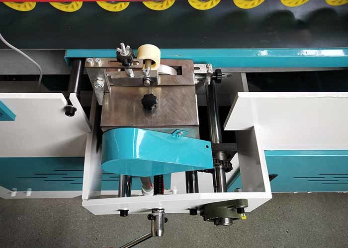 Semi Auto Folding Carton Gluing Machine Single Piece 2000kg