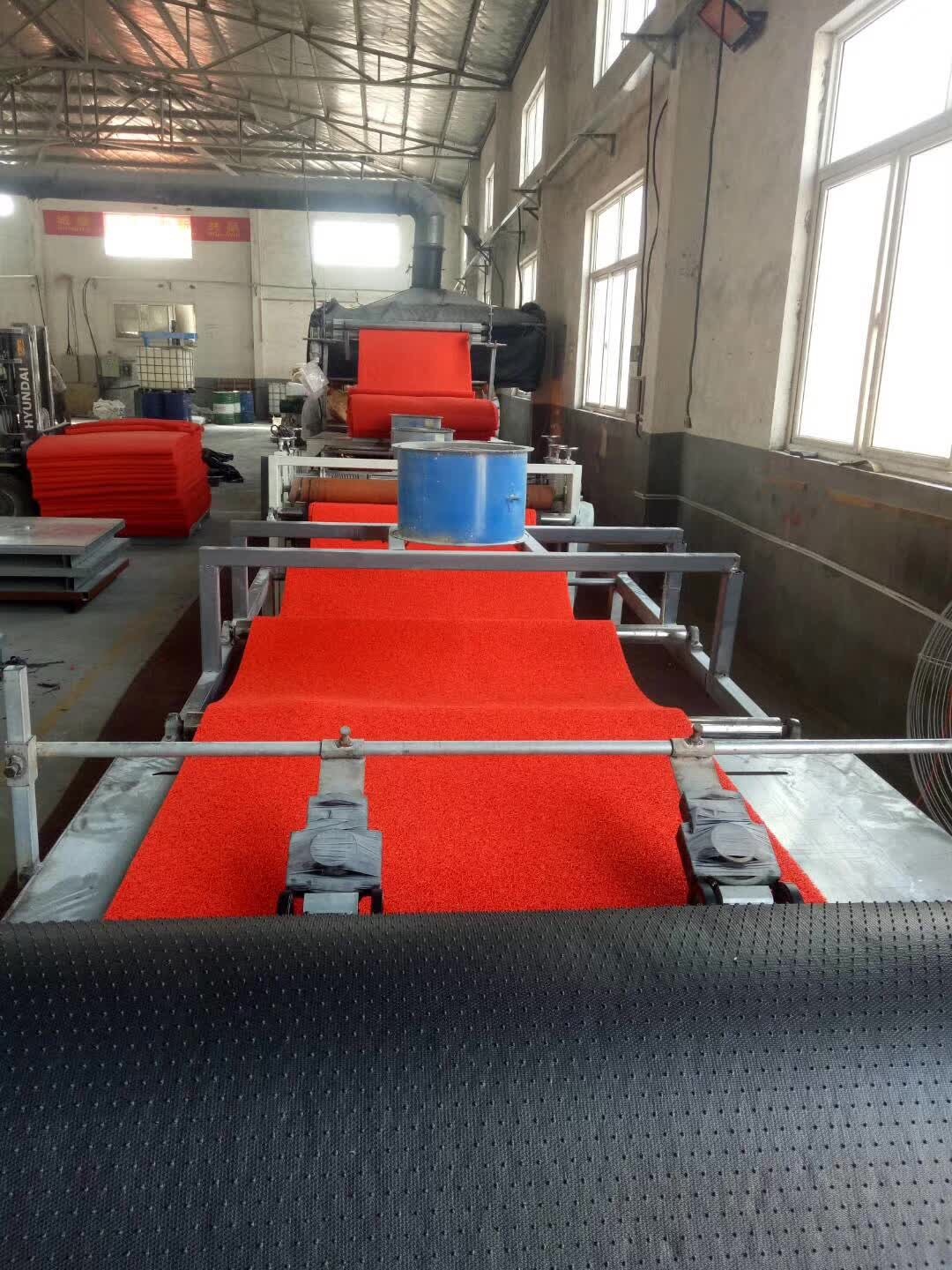 Car Cushion Plastic Mat Making Machine Single Screw Design Highly Automatic