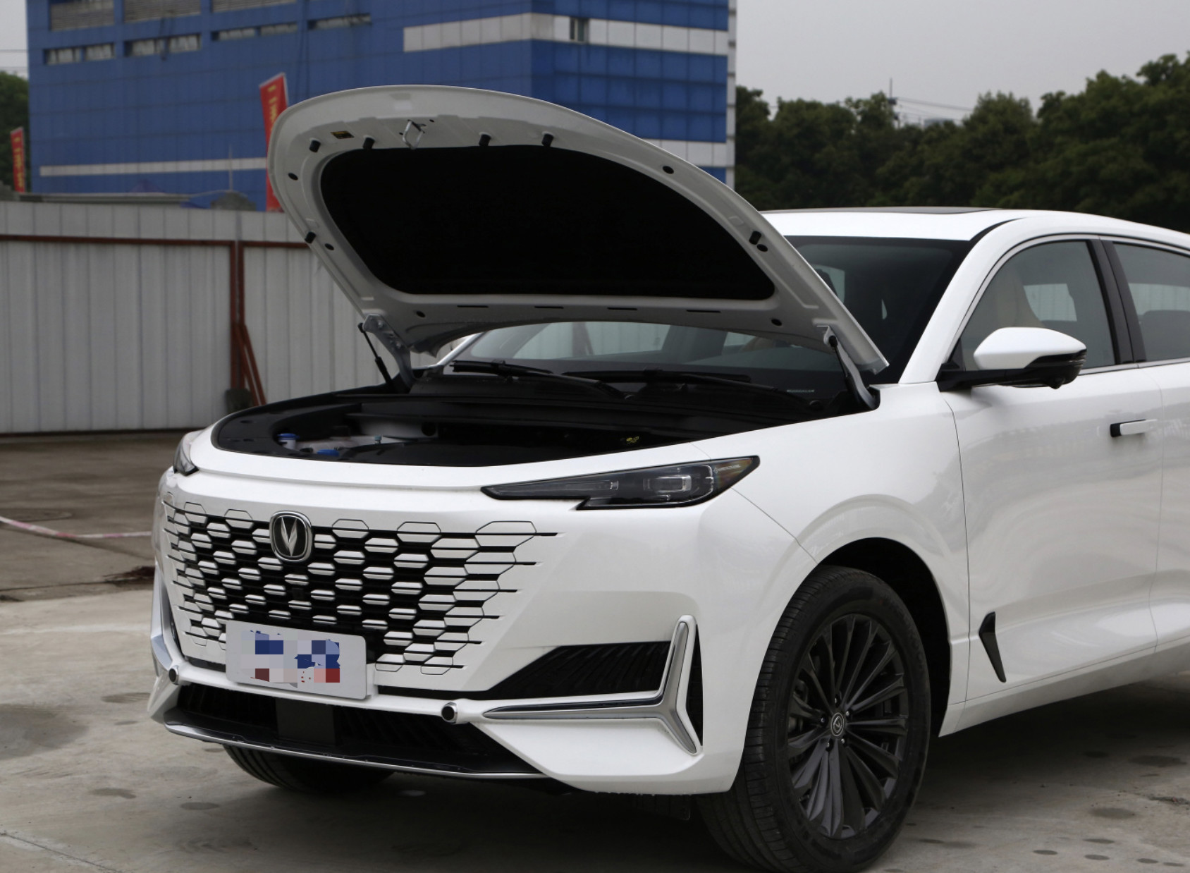 Changan UNI-K EV 2022 Lanjing IDD 130Km 1.5T Honourable Version Turbo Charged SUV