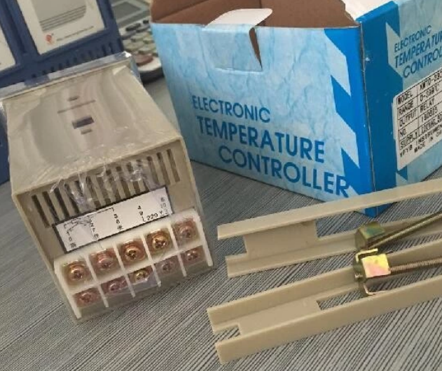 High quality AC220V Digital Temperature Controller PID XMTD Digital Temperature Controller