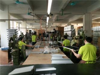 Guangzhou Yaxing Box Manufacturing Industry