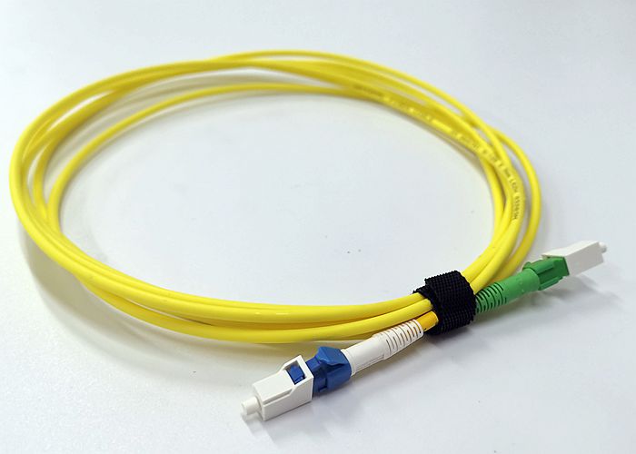 LC / UPC - LC / APC SM simplex fiber optic patch cord 3.0mm G652D LSZH