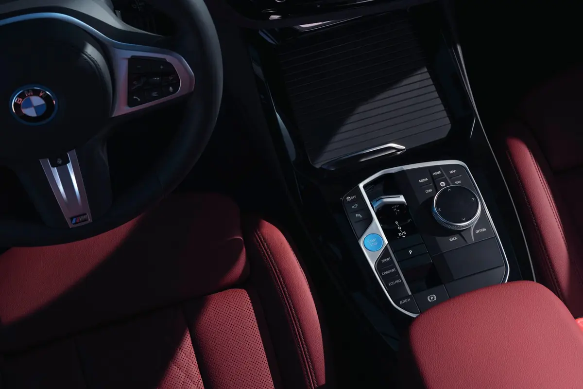 5-Door 5-Seater SUV 2024 BMW Ix3 Electric Vehicle With 550 Km Range And 400 Nm Maximum Torque