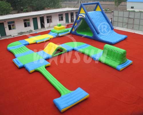 Commercial Grade Inflatable Water Park For Toddlers Environmental Friendly
