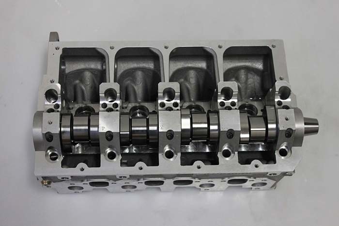 AJM Diesel Engine Cylinder Head Assembly 1118995 03G103351C 038103351DLife